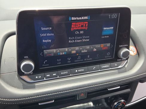 Used 2024 Nissan Rogue SV FWD image 21