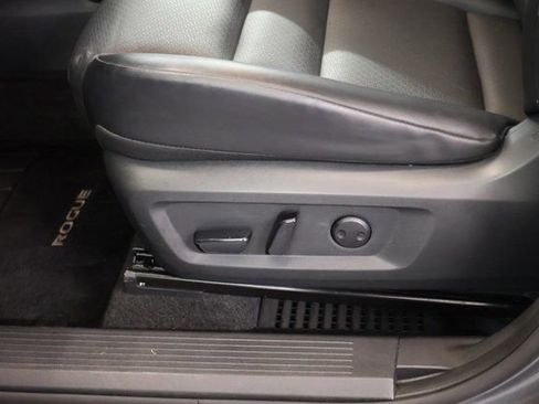 Certified 2023 Nissan Rogue SV w/ SV Premium B Package AWD/4WD image 12