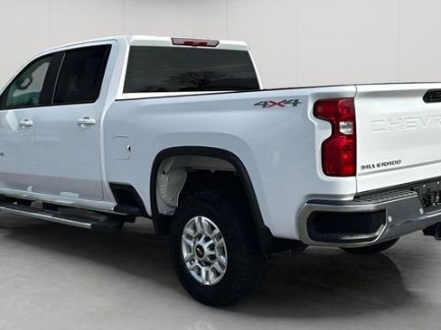 Used 2025 Chevrolet Silverado 2500 LT w/ Safety Package AWD/4WD image 8