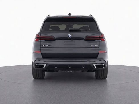 Used 2024 BMW X5 sDrive40i w/ M Sport Package RWD image 4