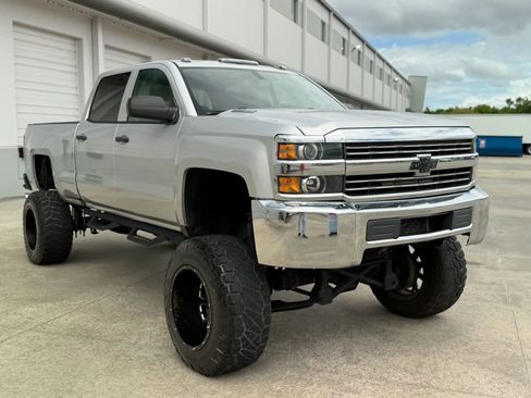 Used 2016 Chevrolet Silverado 2500 W/T w/ WT Convenience Package image 3