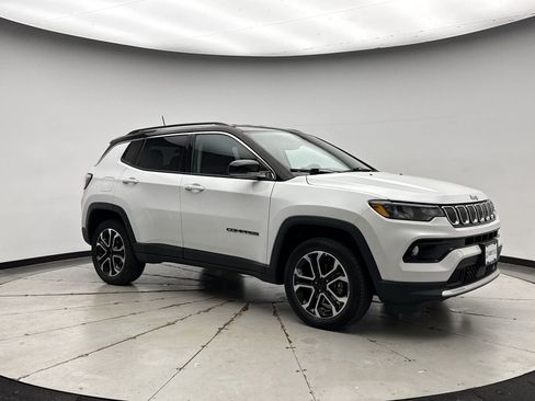 Used 2022 Jeep Compass Limited image 7