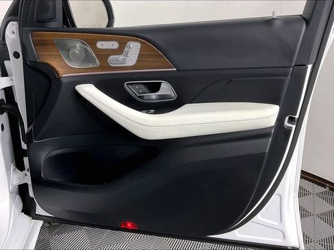 Certified 2025 Mercedes-Benz GLE 450e GLE 450e image 16