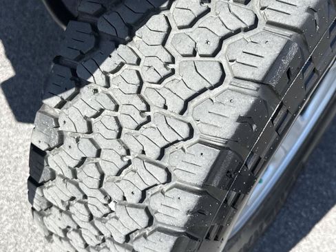 Used 2017 Jeep Wrangler Sport w/ Trailer Tow Group AWD/4WD image 11