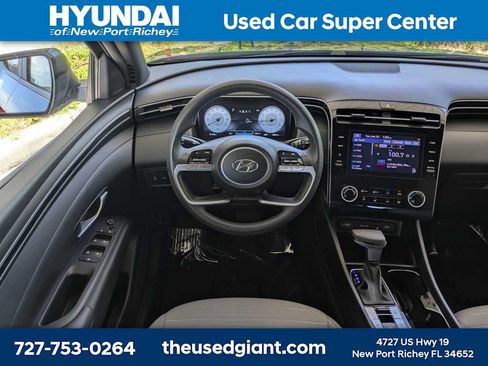 Used 2023 Hyundai Santa Cruz SEL w/ Activity Package FWD image 16
