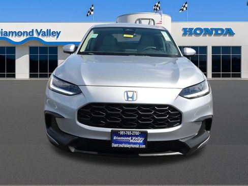 Used 2023 Honda HR-V LX image 2