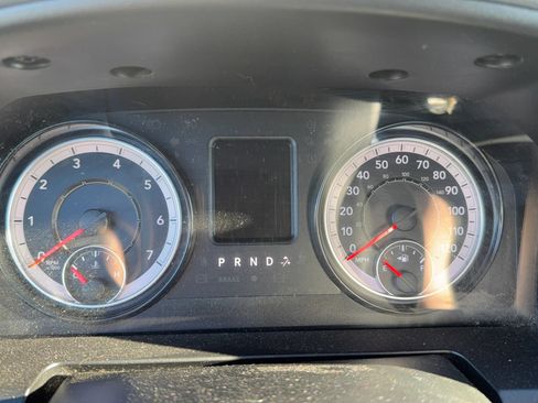 Used 2019 RAM 1500 Express AWD/4WD image 14