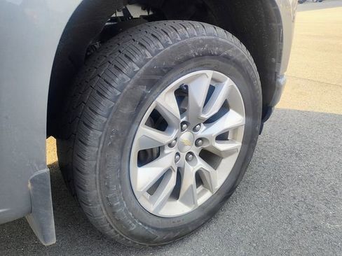 Used 2019 Chevrolet Silverado 1500 Custom w/ Custom Value Package image 6