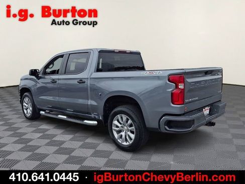 Certified 2020 Chevrolet Silverado 1500 Custom w/ Custom Value Package AWD/4WD image 4