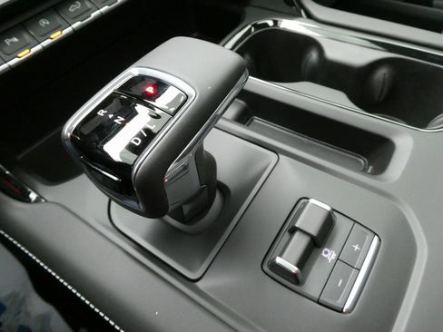 Certified 2026 GMC Sierra 1500 AT4X image 32