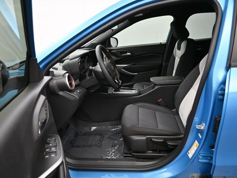 New 2026 Chevrolet Trax RS w/ Driver Confidence Package image 15