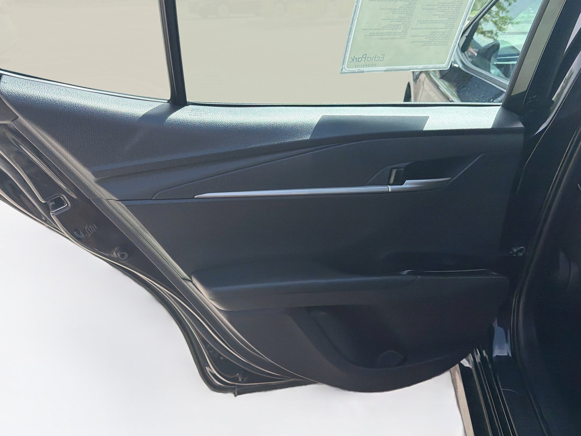Used 2025 Toyota Camry LE FWD image 27
