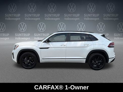 Used 2025 Volkswagen Atlas Cross Sport SEL R-Line AWD/4WD image 4