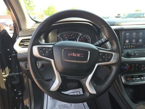 Used 2021 GMC Acadia SLE FWD image 16
