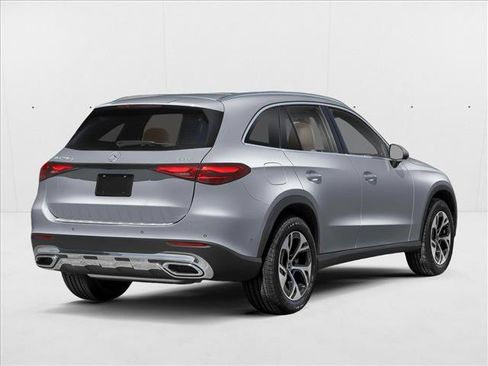 New 2026 Mercedes-Benz GLC 350e 4MATIC image 2