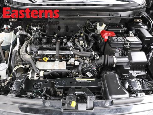 Used 2023 Nissan Kicks S image 7