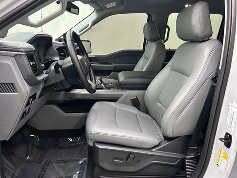 Used 2025 Ford F150 Lightning Flash image 13