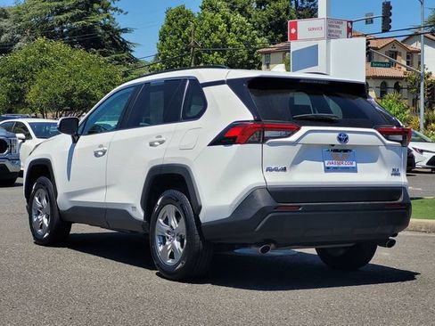Certified 2024 Toyota RAV4 XLE AWD/4WD image 8