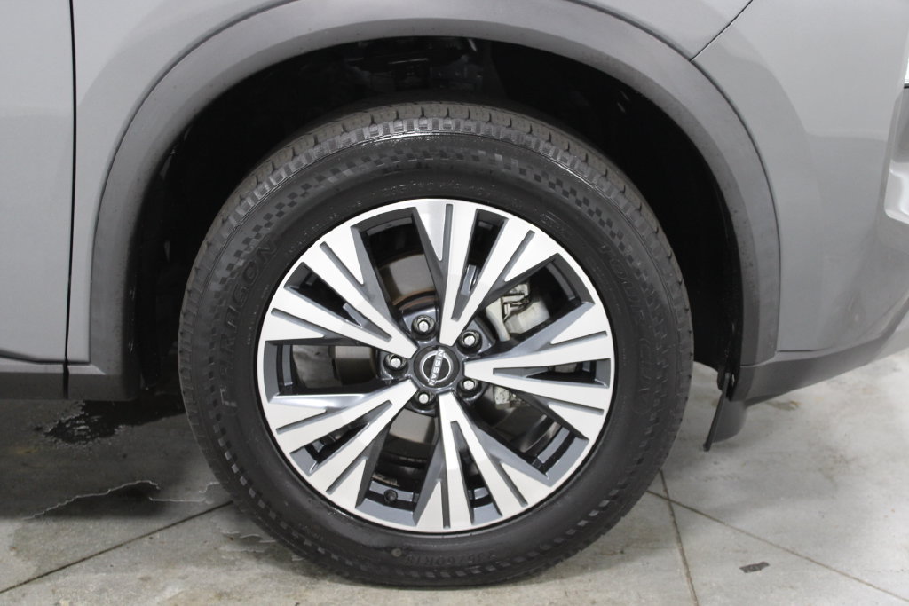 Used 2023 Nissan Rogue SV AWD/4WD image 56