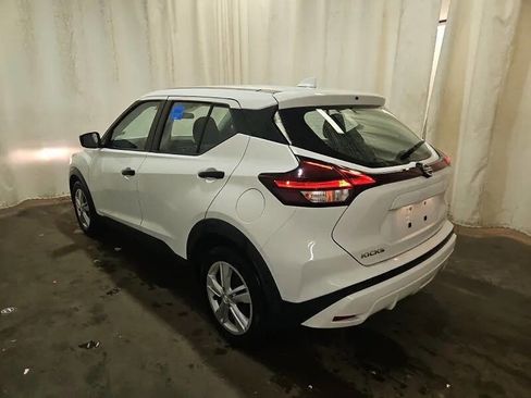Used 2021 Nissan Kicks S image 6
