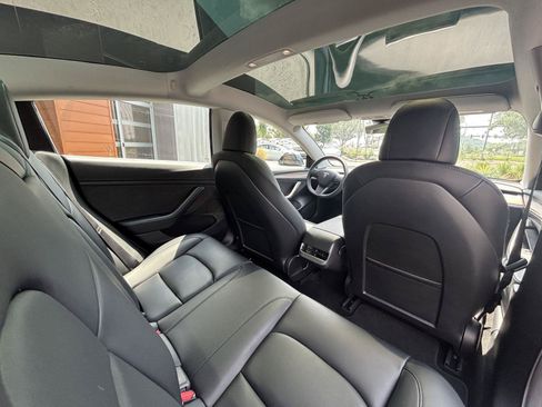 Used 2022 Tesla Model 3 Long Range AWD/4WD image 20