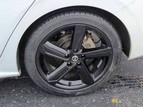 Used 2022 Nissan Sentra SR w/ Midnight Edition image 21