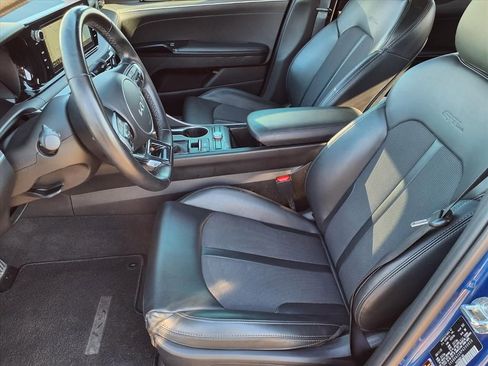 Used 2023 Kia K5 GT-Line w/ GT-Line Premium Package image 5
