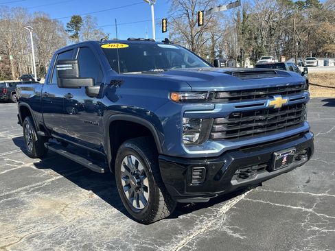 Certified 2025 Chevrolet Silverado 2500 Custom w/ Custom Value Package image 2