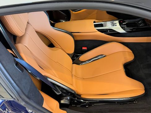 Used 2025 Ferrari 12Cilindri RWD image 18