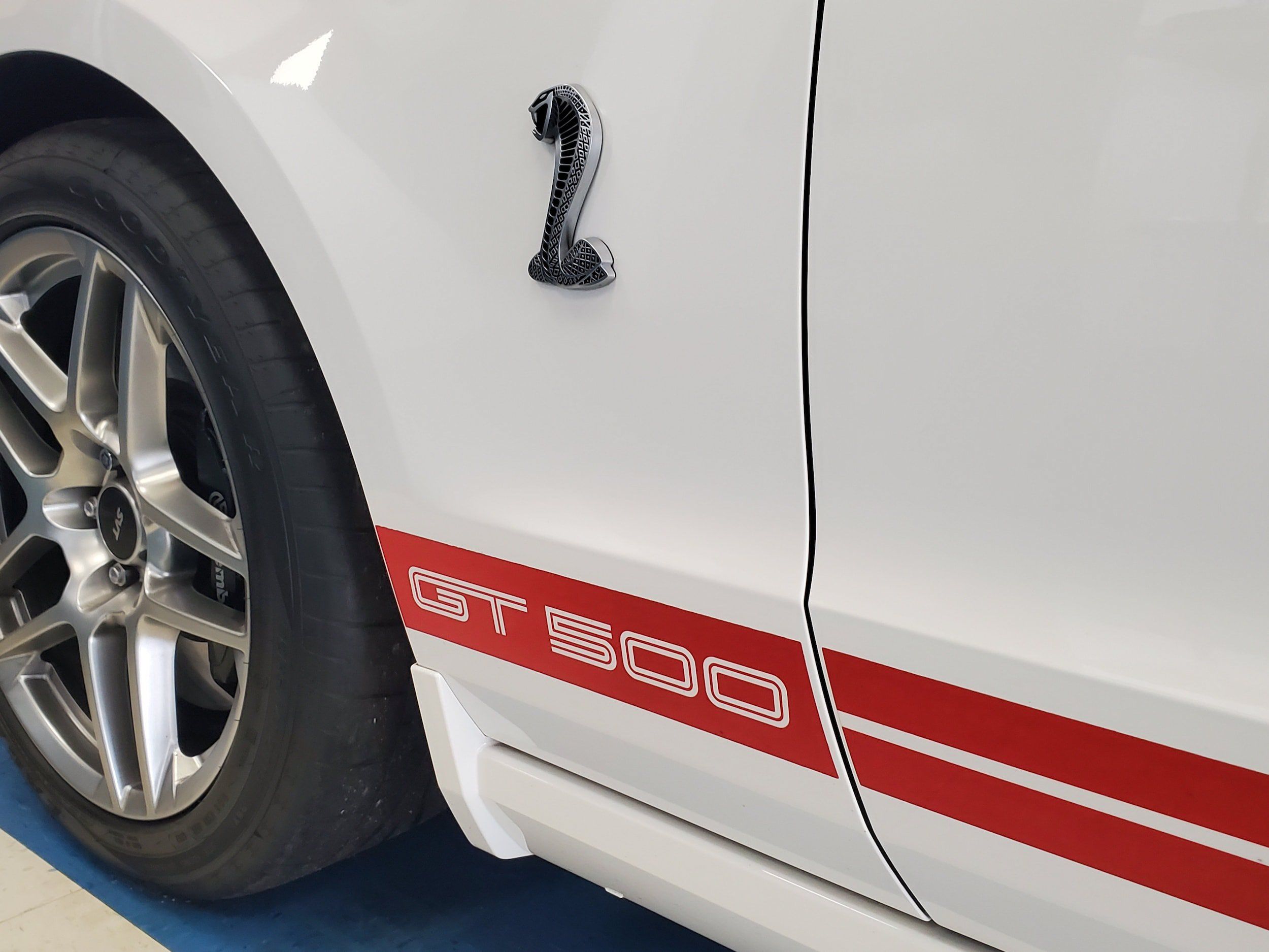 Used 2013 Ford Mustang Shelby GT500 RWD image 10