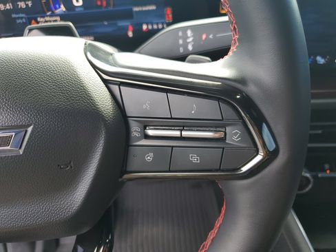 Used 2024 Chevrolet Traverse RS AWD/4WD image 29