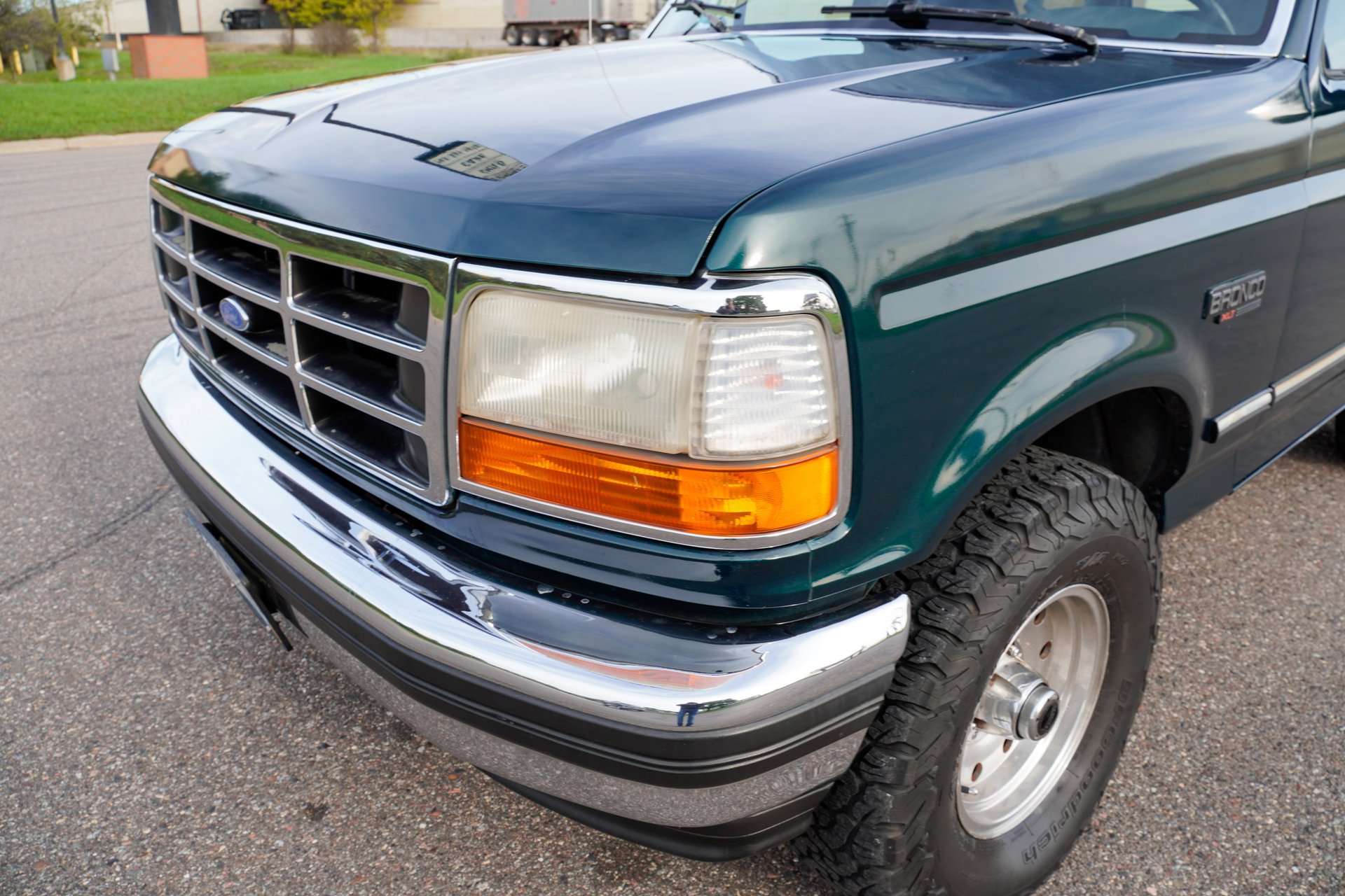 Used 1993 Ford Bronco Custom AWD/4WD image 26