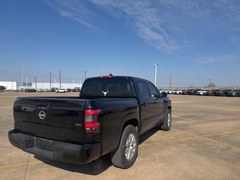 Certified 2022 Nissan Frontier SV w/ Technology Package image 13