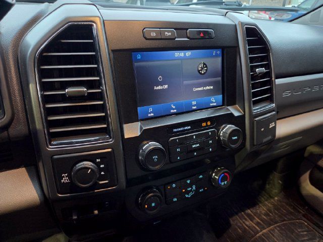 Used 2022 Ford F250 XLT w/ Black Appearance Package AWD/4WD image 12