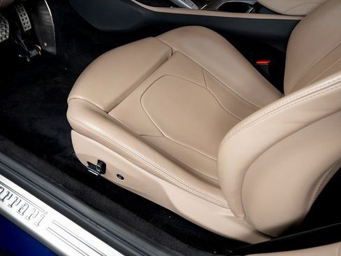 Used 2019 Ferrari Portofino image 23