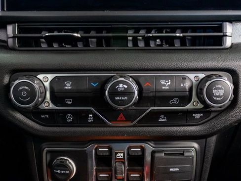 Certified 2024 Jeep Wrangler Sport S image 16