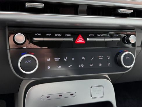 New 2026 Hyundai Ioniq 9 SEL image 21