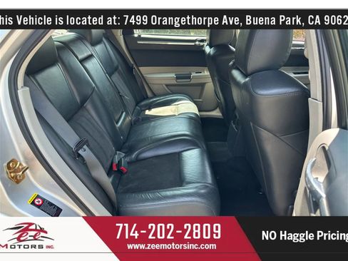 Used 2005 Chrysler 300 SRT8 w/ SRT Option Group II image 22