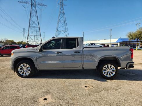 Used 2024 Chevrolet Silverado 1500 Custom image 4