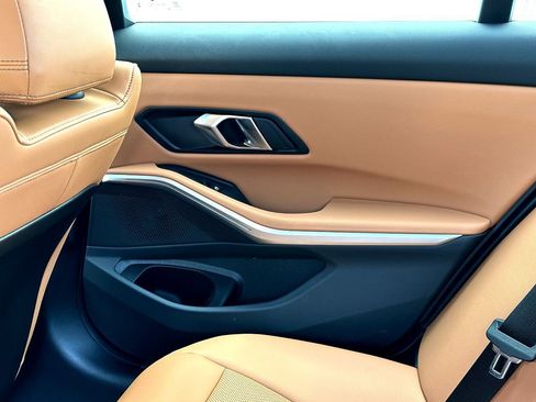 Certified 2024 BMW 330i Sedan RWD image 32