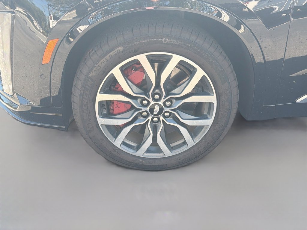 Used 2024 Cadillac XT6 Sport w/ Technology Package AWD/4WD image 34
