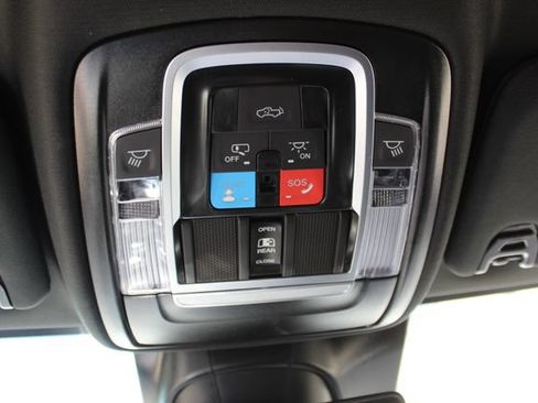 New 2026 RAM 3500 Laramie AWD/4WD image 29
