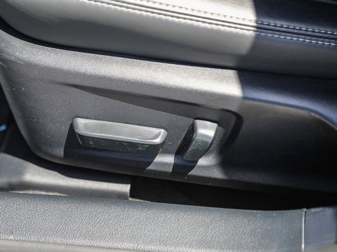 Used 2024 Lexus IS 300 F Sport RWD image 19