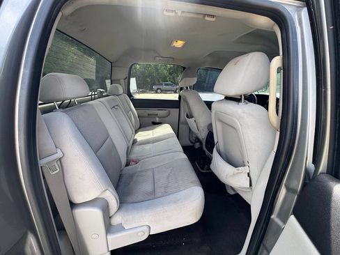 Used 2007 Chevrolet Silverado 1500 LT w/ South Central Value Package RWD image 17