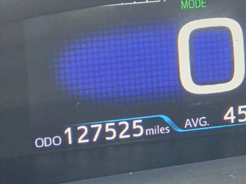 Used 2017 Toyota Prius Two w/ Prius Two Safety Plus Package FWD image 11