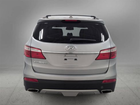 Used 2015 Hyundai Santa Fe GLS image 7