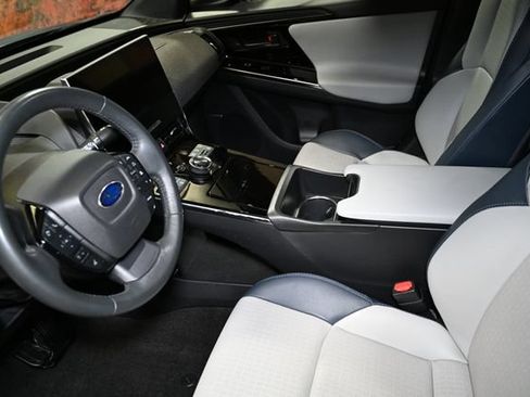 Used 2023 Subaru Solterra AWD image 27