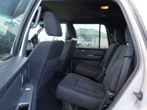 Used 2017 Ford Expedition XL w/ Equipment Group 101A AWD/4WD image 17