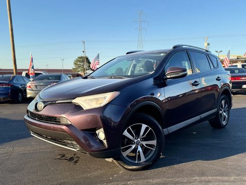 Used 2017 Toyota RAV4 XLE FWD image 9