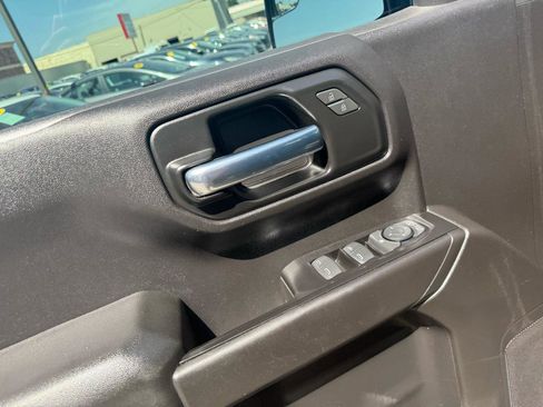 Used 2020 Chevrolet Silverado 1500 Custom w/ Custom Value Package AWD/4WD image 13
